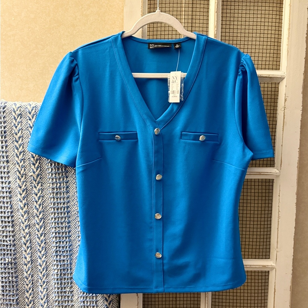 New York & Company Button Front V-Neck Blouse 💣